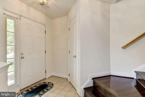 $3,300 | 122 Elmcroft Boulevard, Rockville, MD 20850