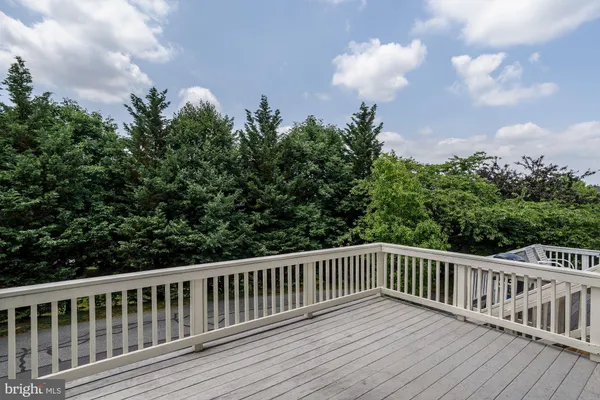 $3,300 | 122 Elmcroft Boulevard, Rockville, MD 20850