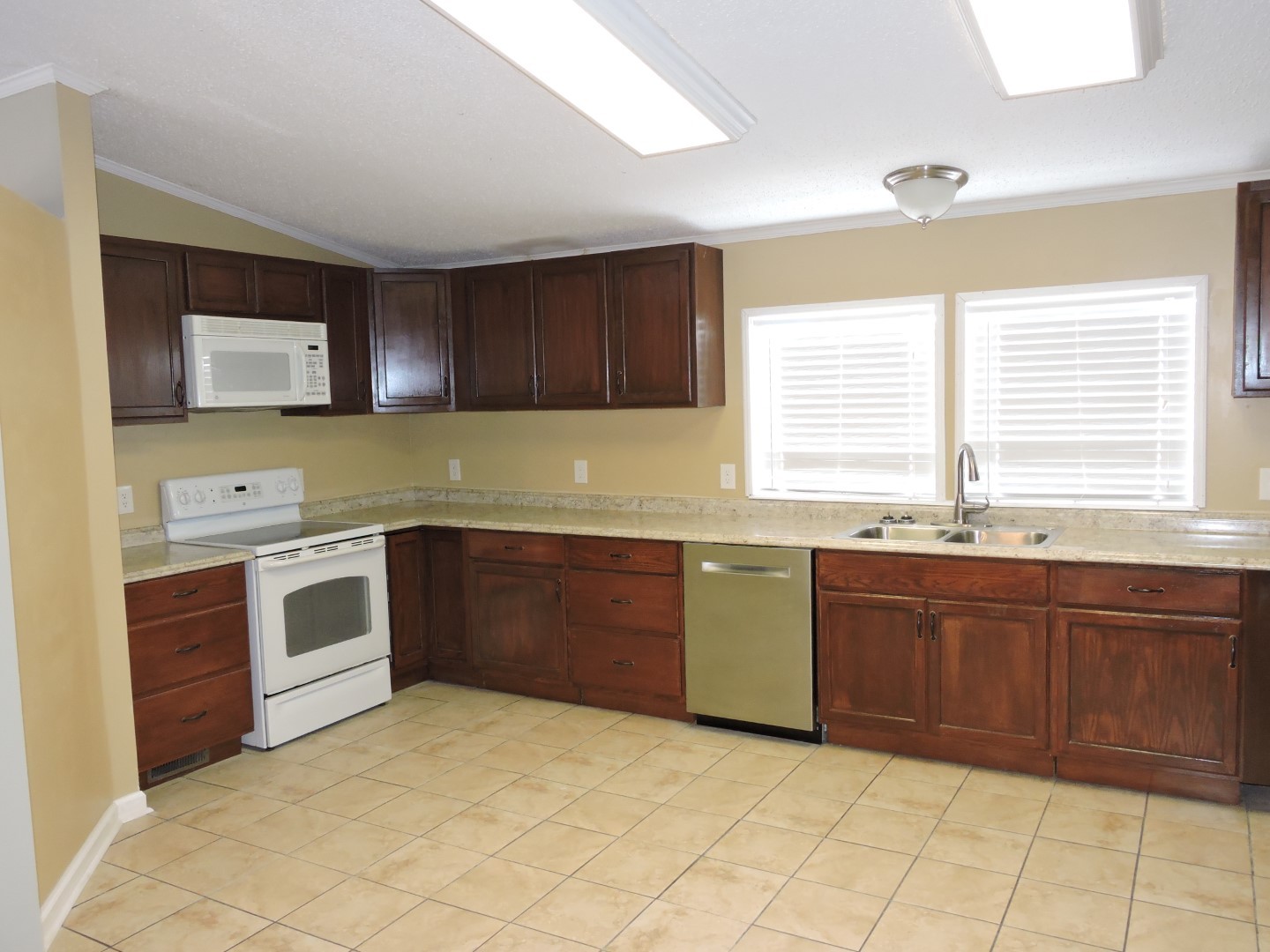157 Rigney Drive Manchester, TN 37355 - Photo 6 of 23 Gallery Image 6