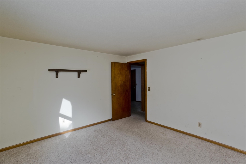 180 Fletcher Circle Chicopee, MA 01020 - Photo 27 of 37