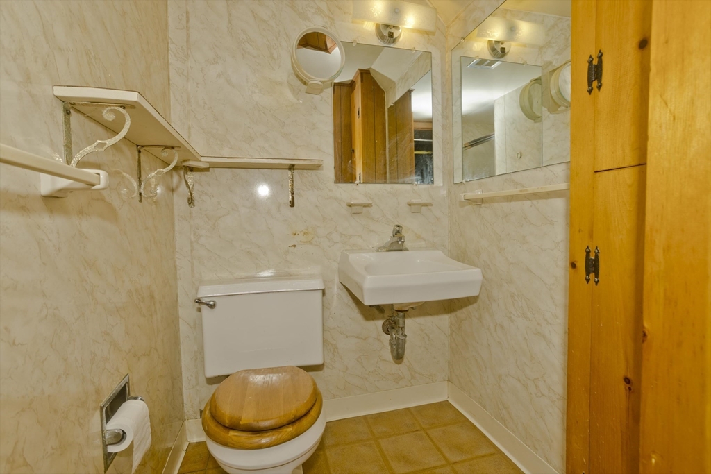 180 Fletcher Circle Chicopee, MA 01020 - Photo 35 of 37