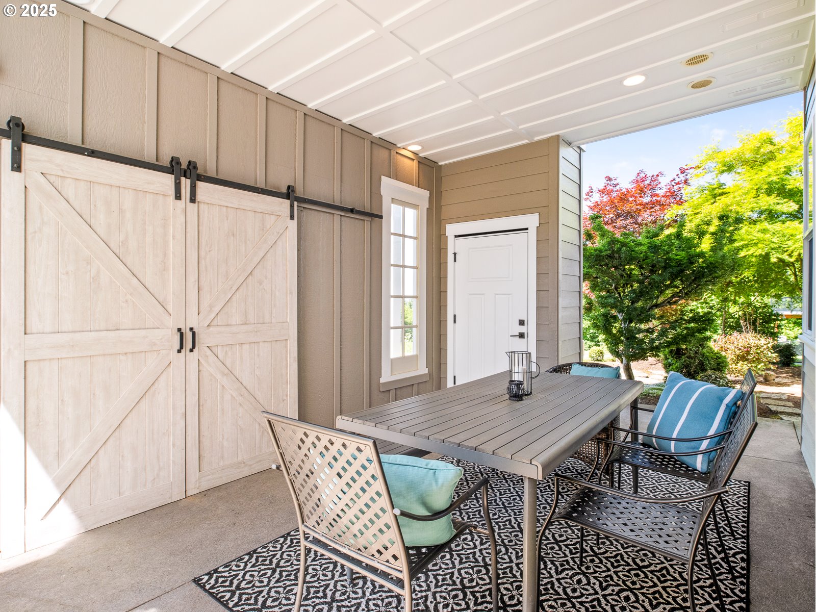 13848 Southeast Diamond Rdg Road Happy Valley, OR 97086 - Photo 42 of 48 a view of a outdoor seating area