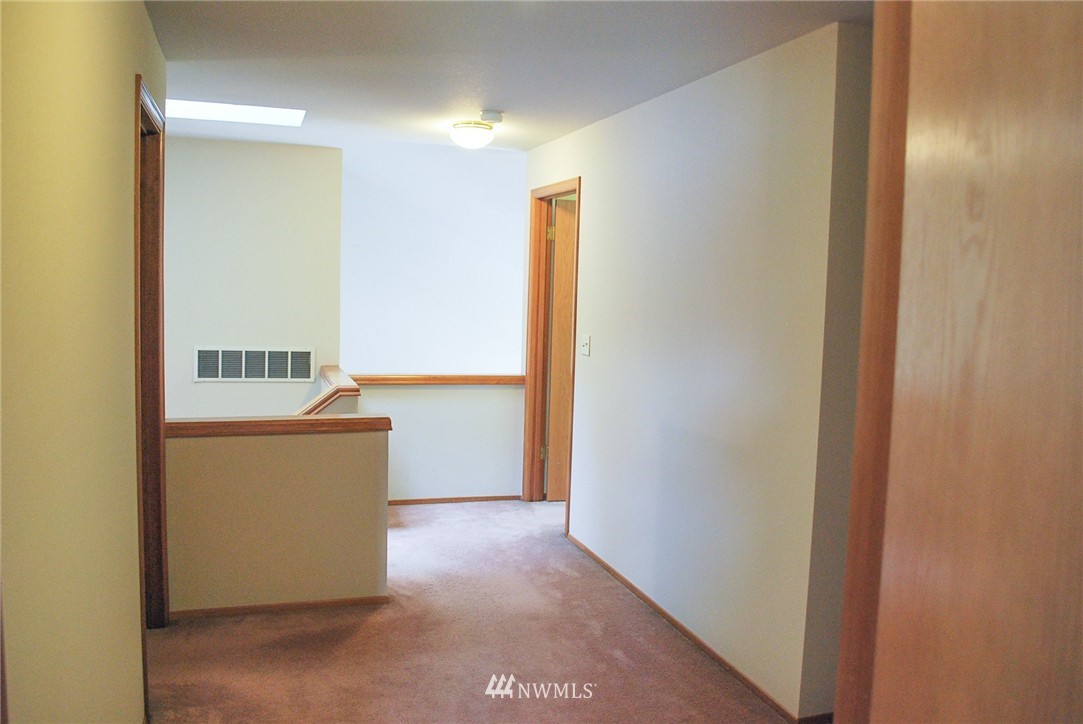 523 225th Place Southeast Bothell, WA 98021 - Photo 13 of 21