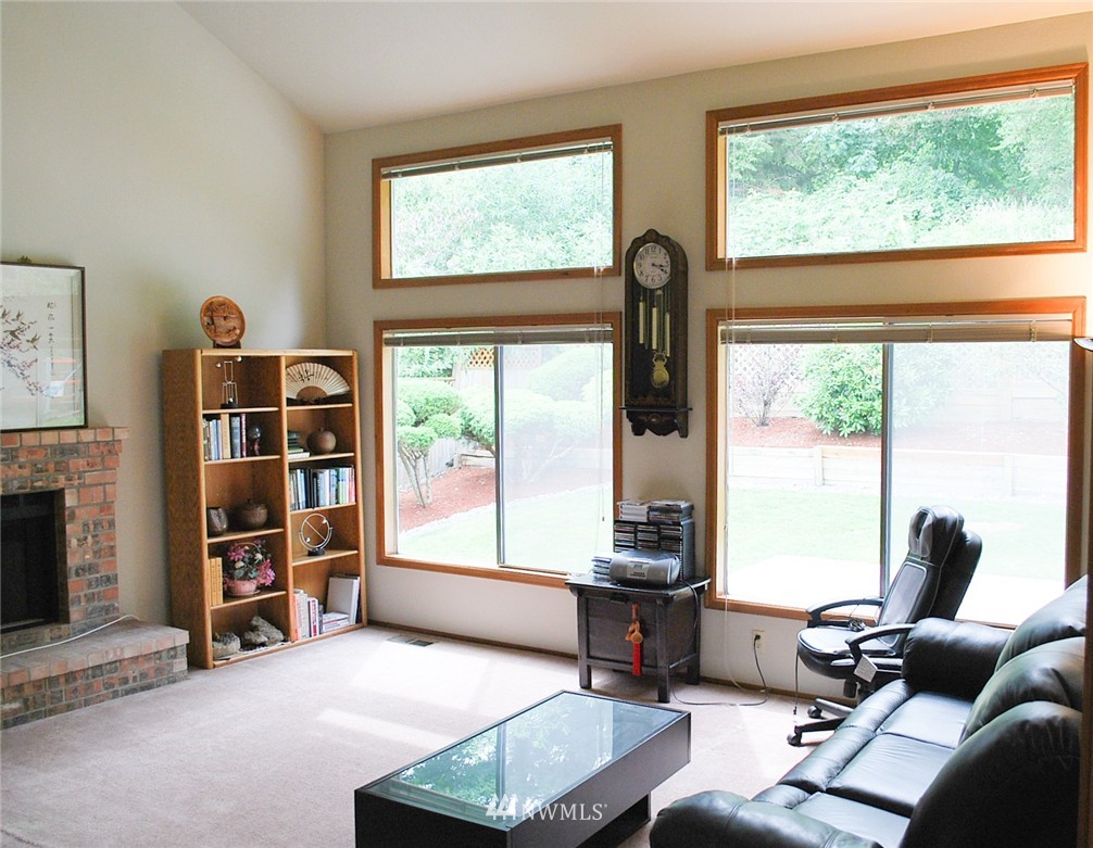 523 225th Place Southeast Bothell, WA 98021 - Photo 3 of 21