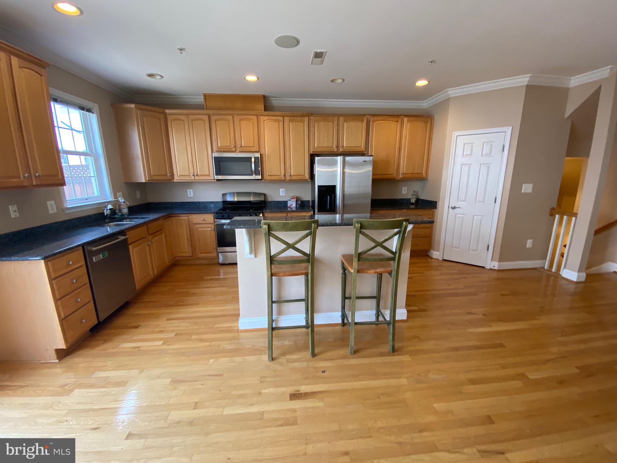 810 Ryan Street Baltimore, MD 21230 - Photo 4 of 21