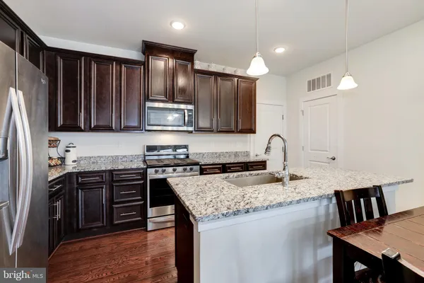 $2,950 | 13389 Launders Street, Unit 41, Herndon, VA 20171