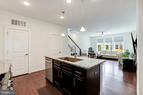 $2,950 | 13389 Launders Street, Unit 41, Herndon, VA 20171