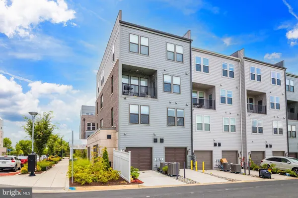 $2,950 | 13389 Launders Street, Unit 41, Herndon, VA 20171