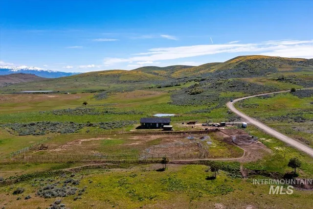 $595,000 | 1639 Cuddy Vw Drive, Council, ID 83612