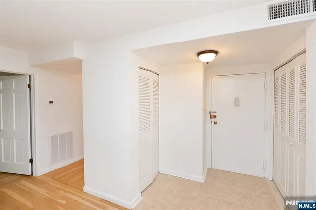 $3,600 | 20-30 Ridge Road, Unit B15, Ridgewood, NJ 07450