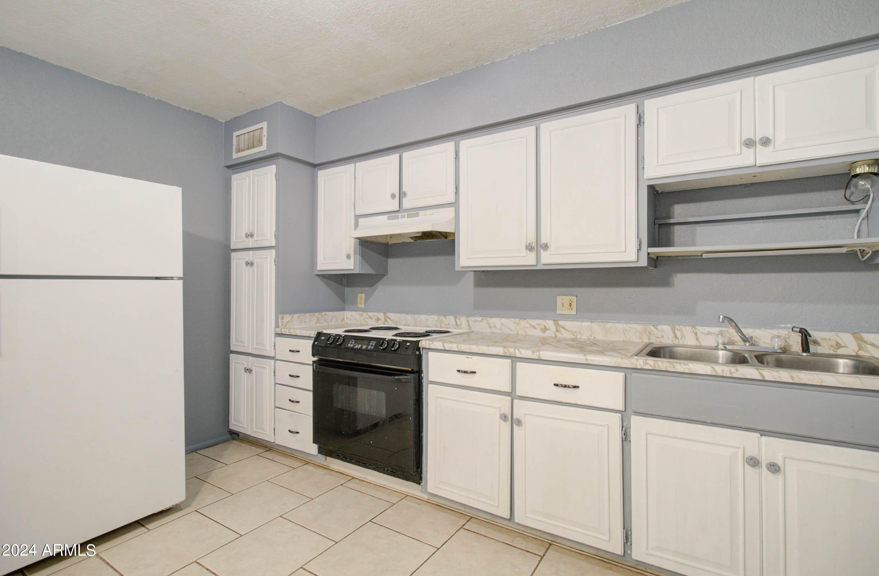 216 Ivanhoe Road Kearny, AZ 85137 - Photo 12 of 32 216 W Ivanhoe Rd-8