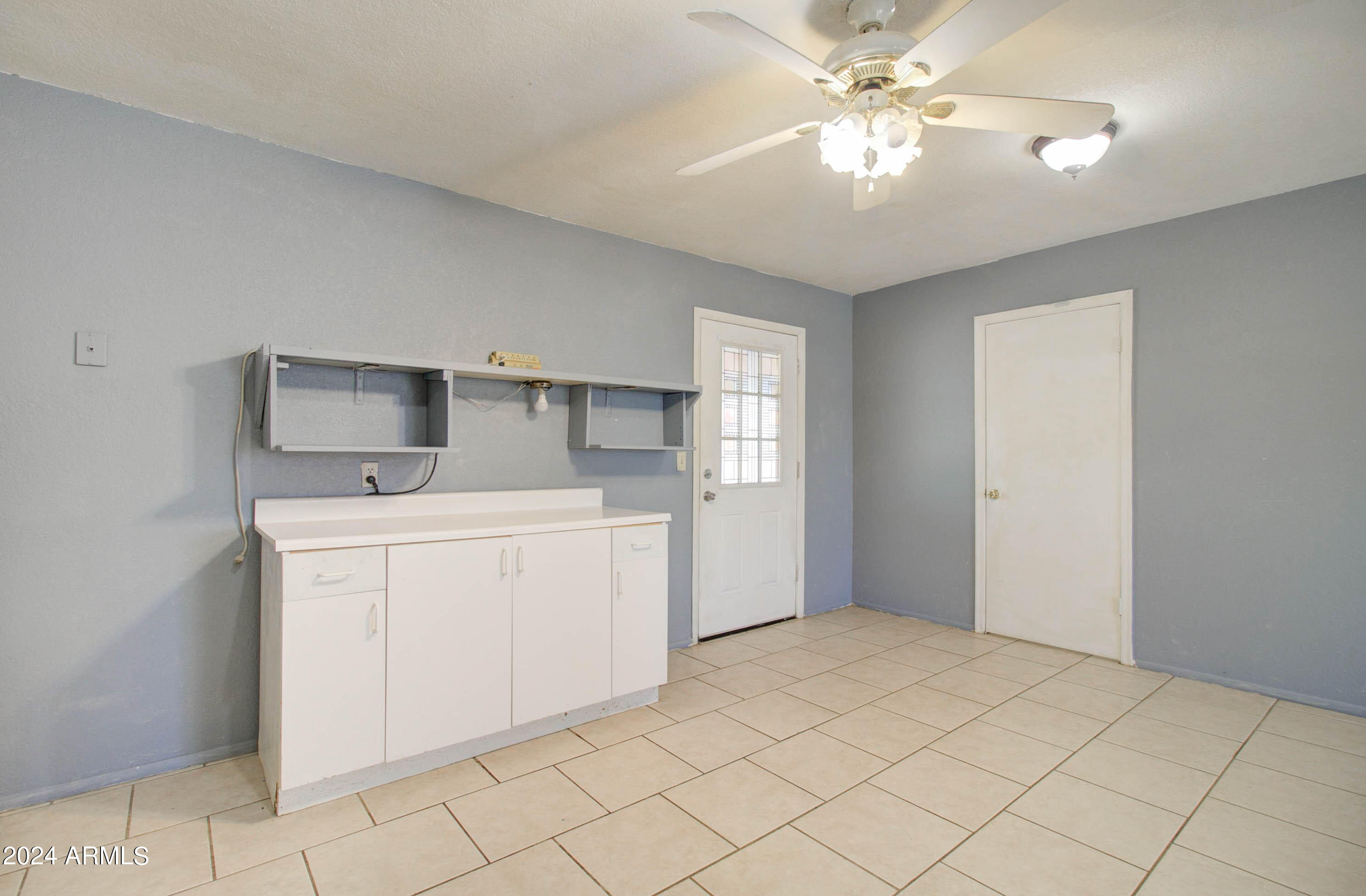 216 Ivanhoe Road Kearny, AZ 85137 - Photo 13 of 32 216 W Ivanhoe Rd-9