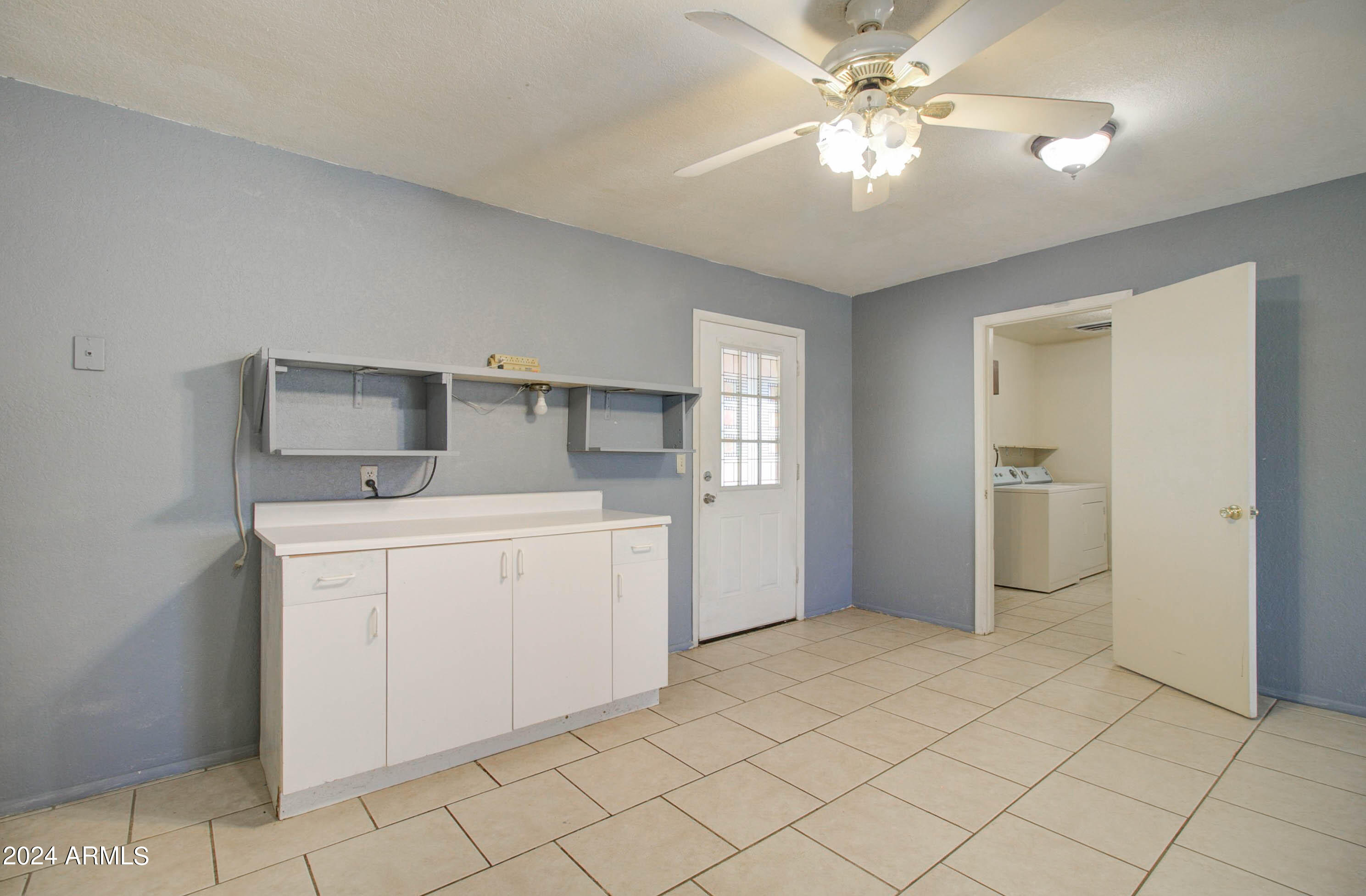 216 Ivanhoe Road Kearny, AZ 85137 - Photo 14 of 32 216 W Ivanhoe Rd-10