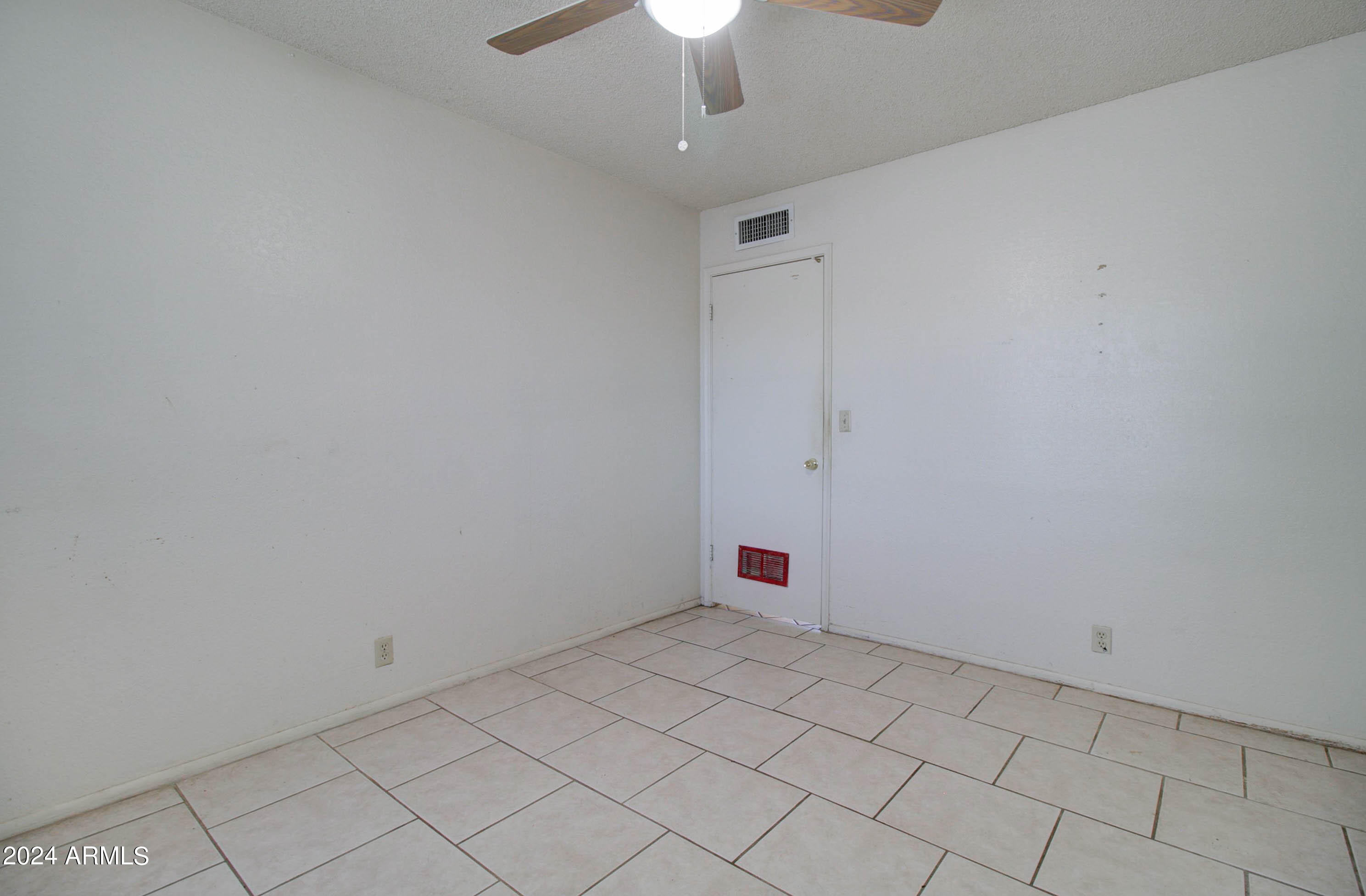 216 Ivanhoe Road Kearny, AZ 85137 - Photo 20 of 32 216 W Ivanhoe Rd-16