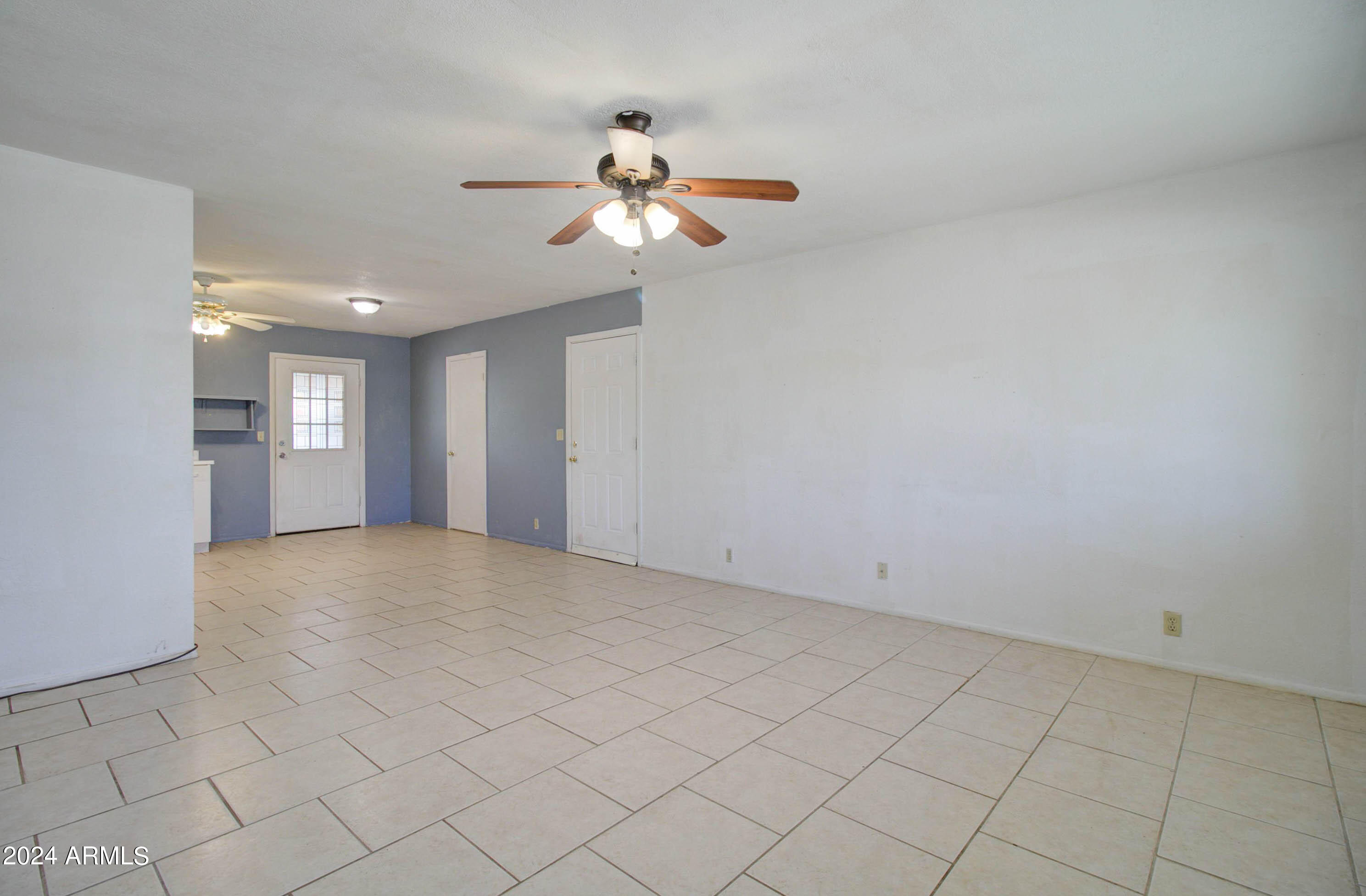 216 Ivanhoe Road Kearny, AZ 85137 - Photo 5 of 32 216 W Ivanhoe Rd-1