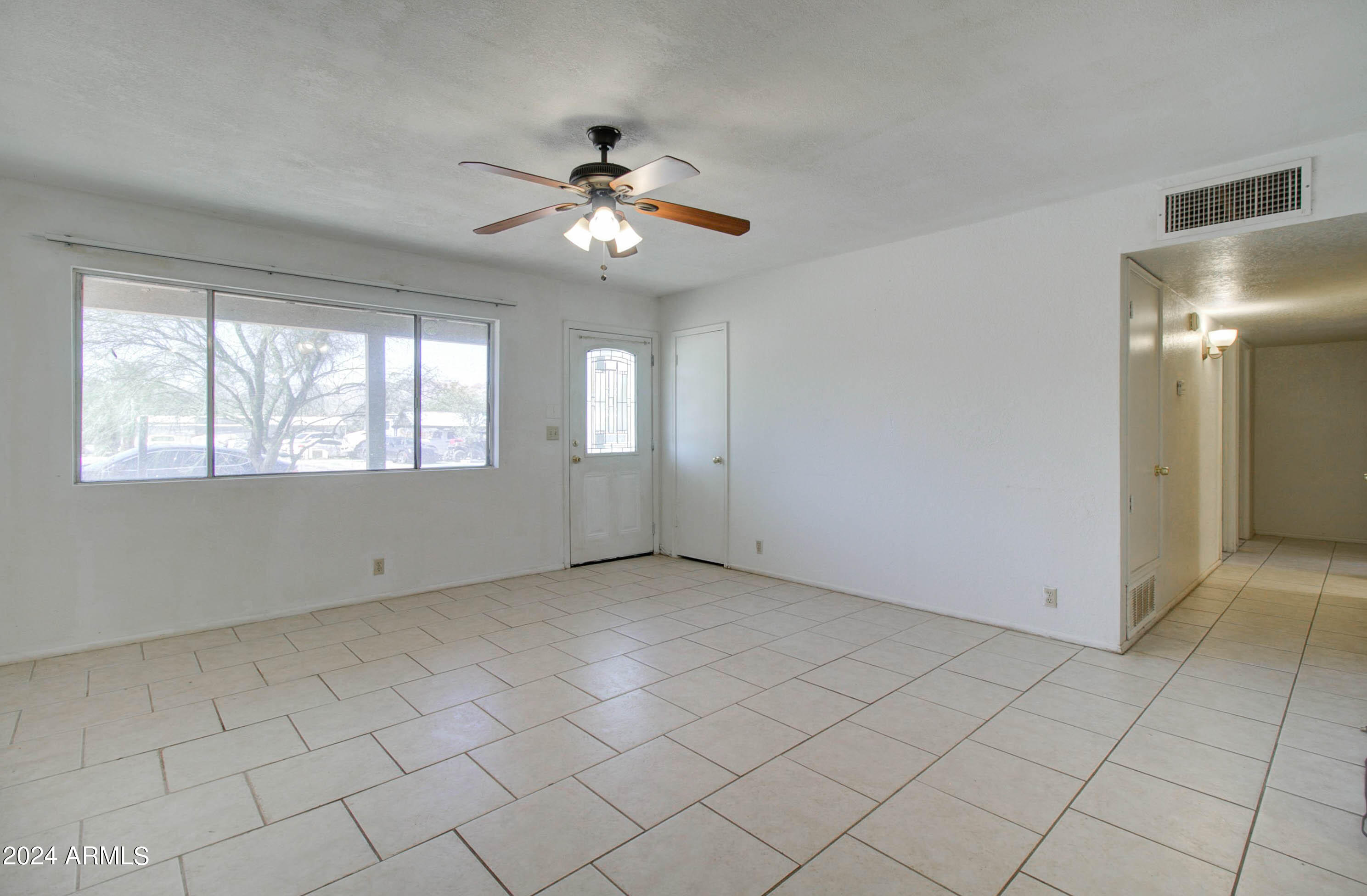 216 Ivanhoe Road Kearny, AZ 85137 - Photo 7 of 32 216 W Ivanhoe Rd-3