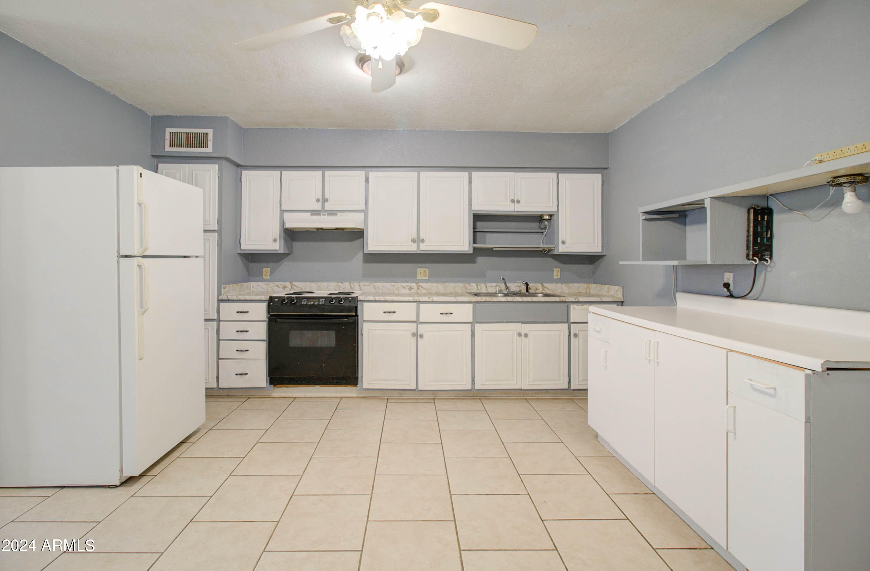 216 Ivanhoe Road Kearny, AZ 85137 - Photo 10 of 32 216 W Ivanhoe Rd-6