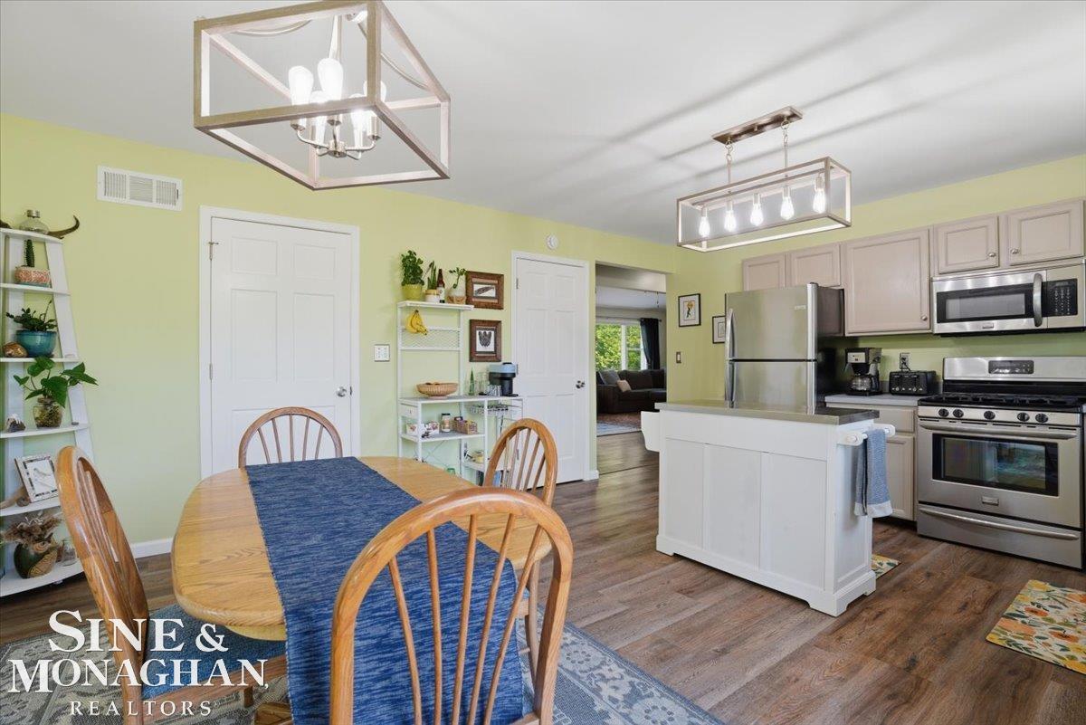 9201 Lambs Road Goodells, MI 48027 - Photo 12 of 50