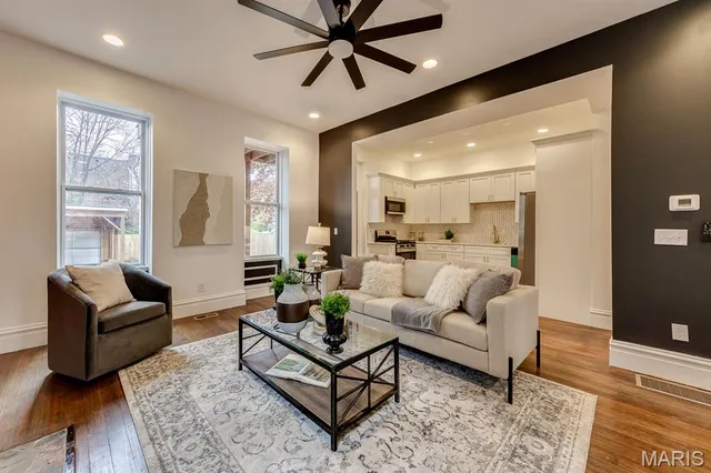 $569,000 | 2820 Accomac Street, St. Louis, MO 63104