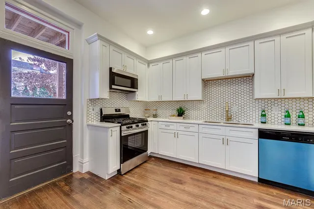 $569,000 | 2820 Accomac Street, St. Louis, MO 63104