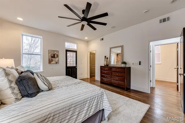 $569,000 | 2820 Accomac Street, St. Louis, MO 63104