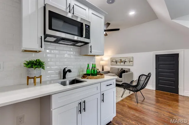 $569,000 | 2820 Accomac Street, St. Louis, MO 63104