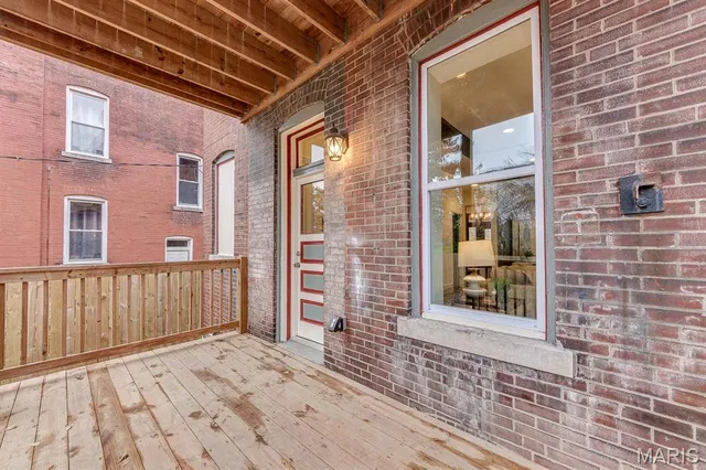 $569,000 | 2820 Accomac Street, St. Louis, MO 63104