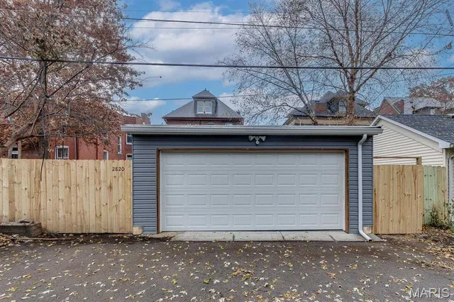 $569,000 | 2820 Accomac Street, St. Louis, MO 63104