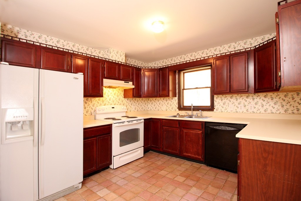 100 Williamsville Road Hubbardston, MA 01452 - Photo 2 of 17 Gallery Image 2