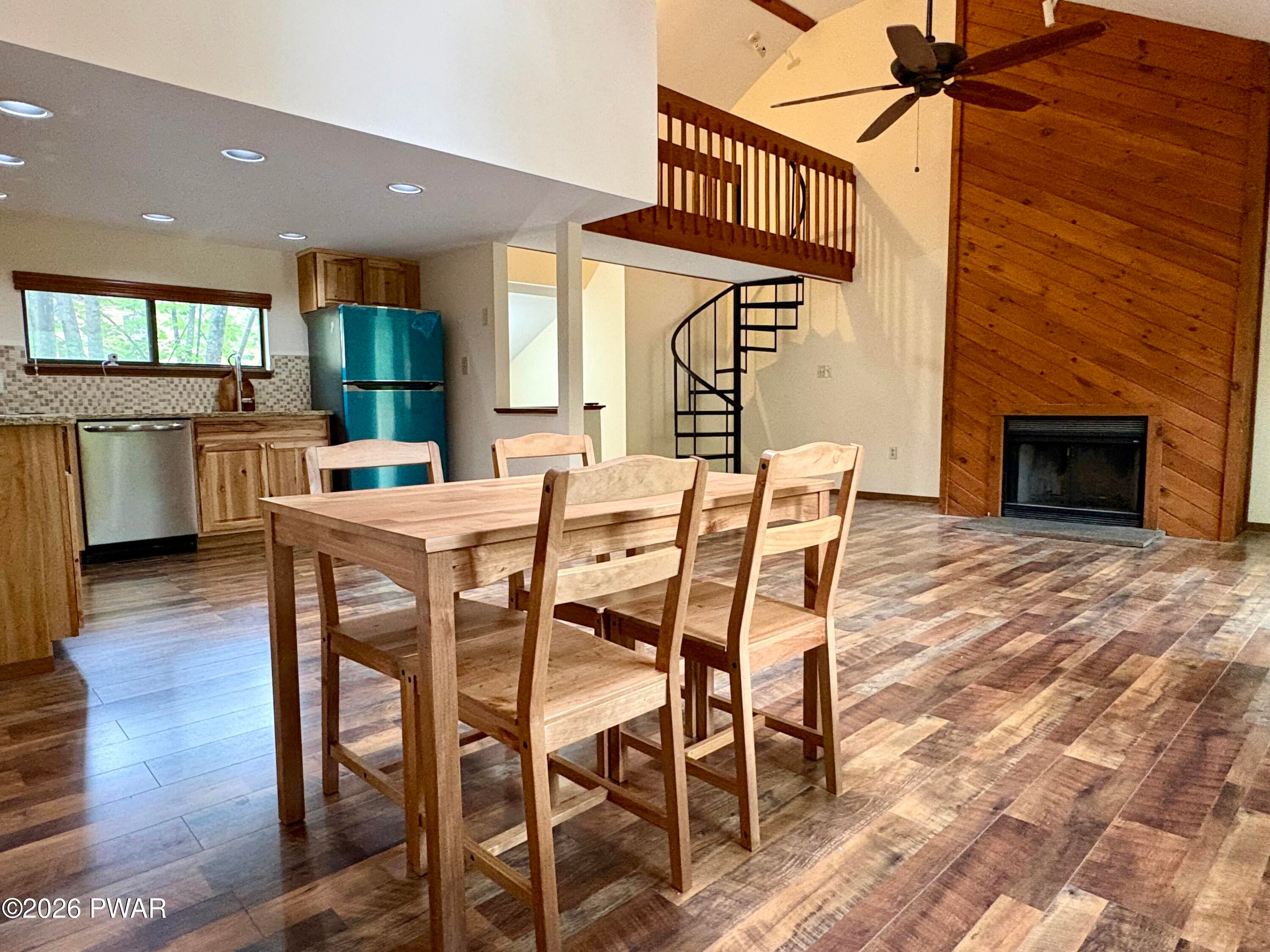 159 Stream Court Bushkill, PA 18324 - Photo 3 of 27