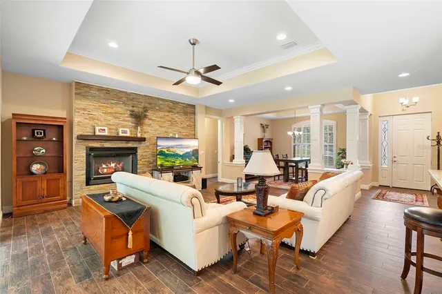 $917,000 | 1806 Glenwood Oaks Lane, DeLand, FL 32720