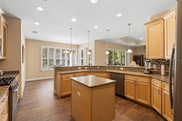 $917,000 | 1806 Glenwood Oaks Lane, DeLand, FL 32720