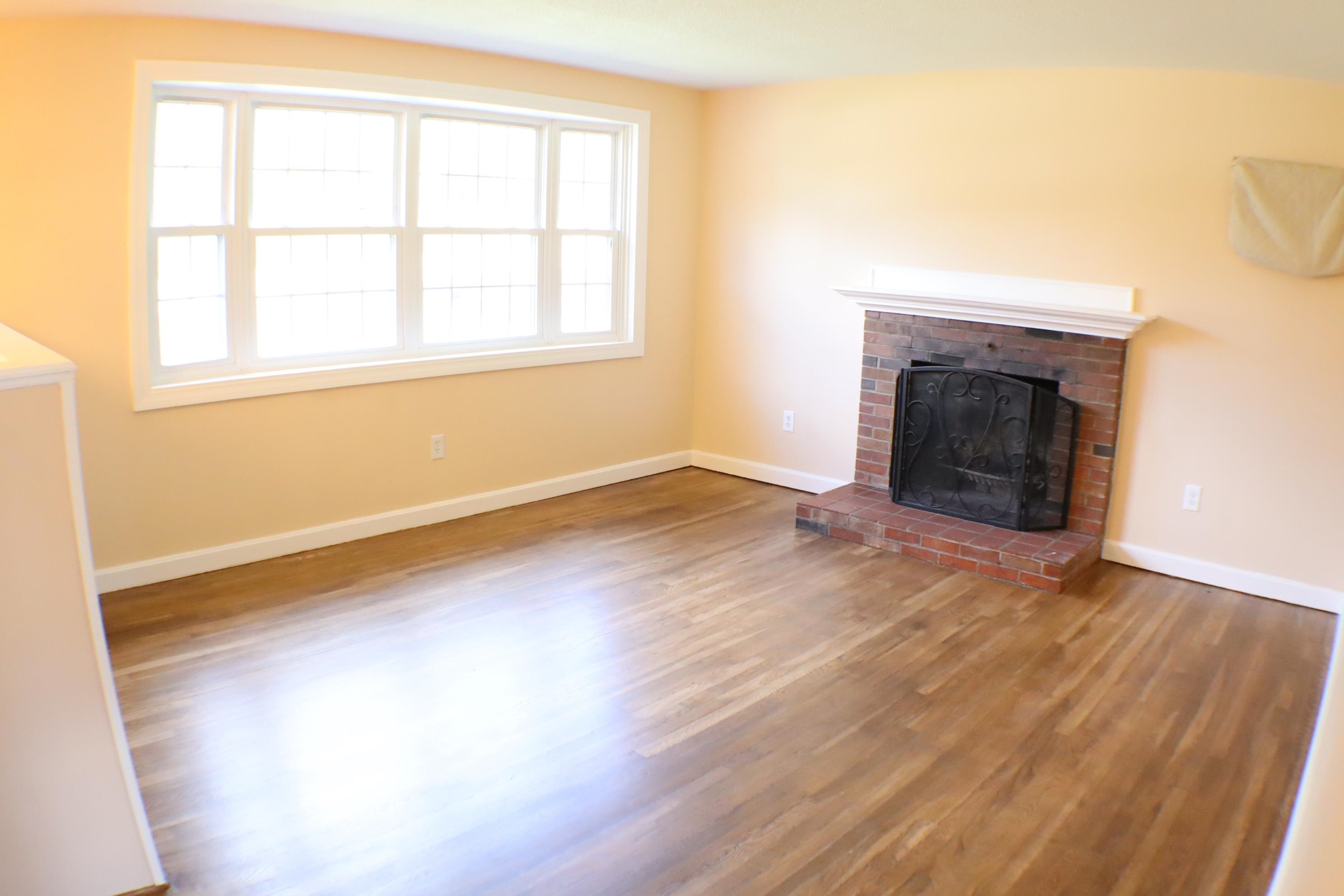 9 Whitehall Terrace Hooksett, NH 03106 - Photo 8 of 29