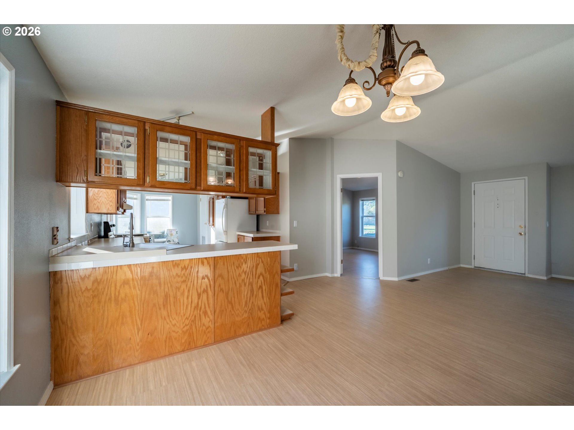 887 Jackson Avenue Southwest Bandon, OR 97411 - Photo 20 of 29 a view of kitchen and dining room