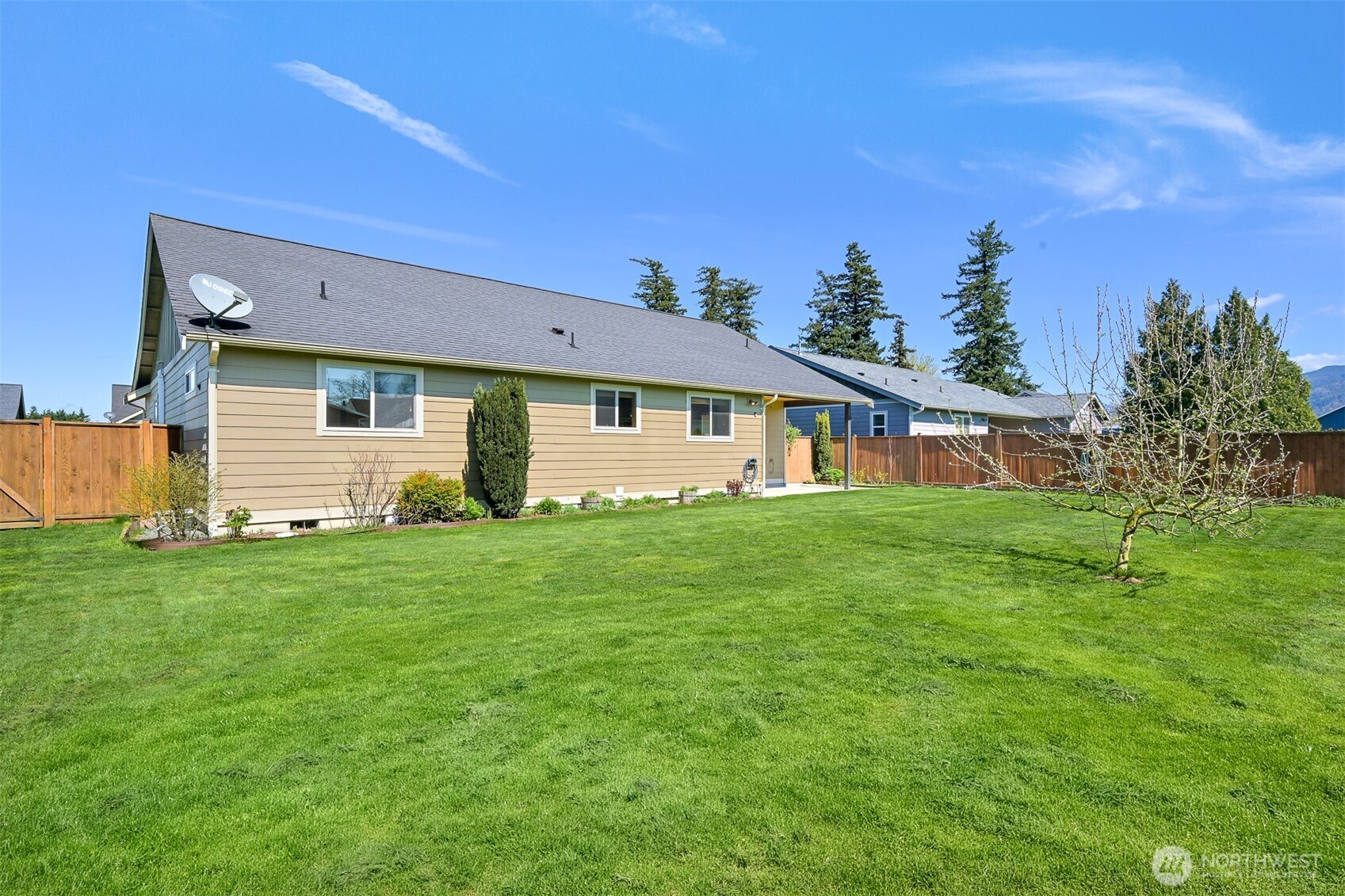 403 Westview Place Nooksack, WA 98276 - Photo 26 of 28 a front view of a house with a yard