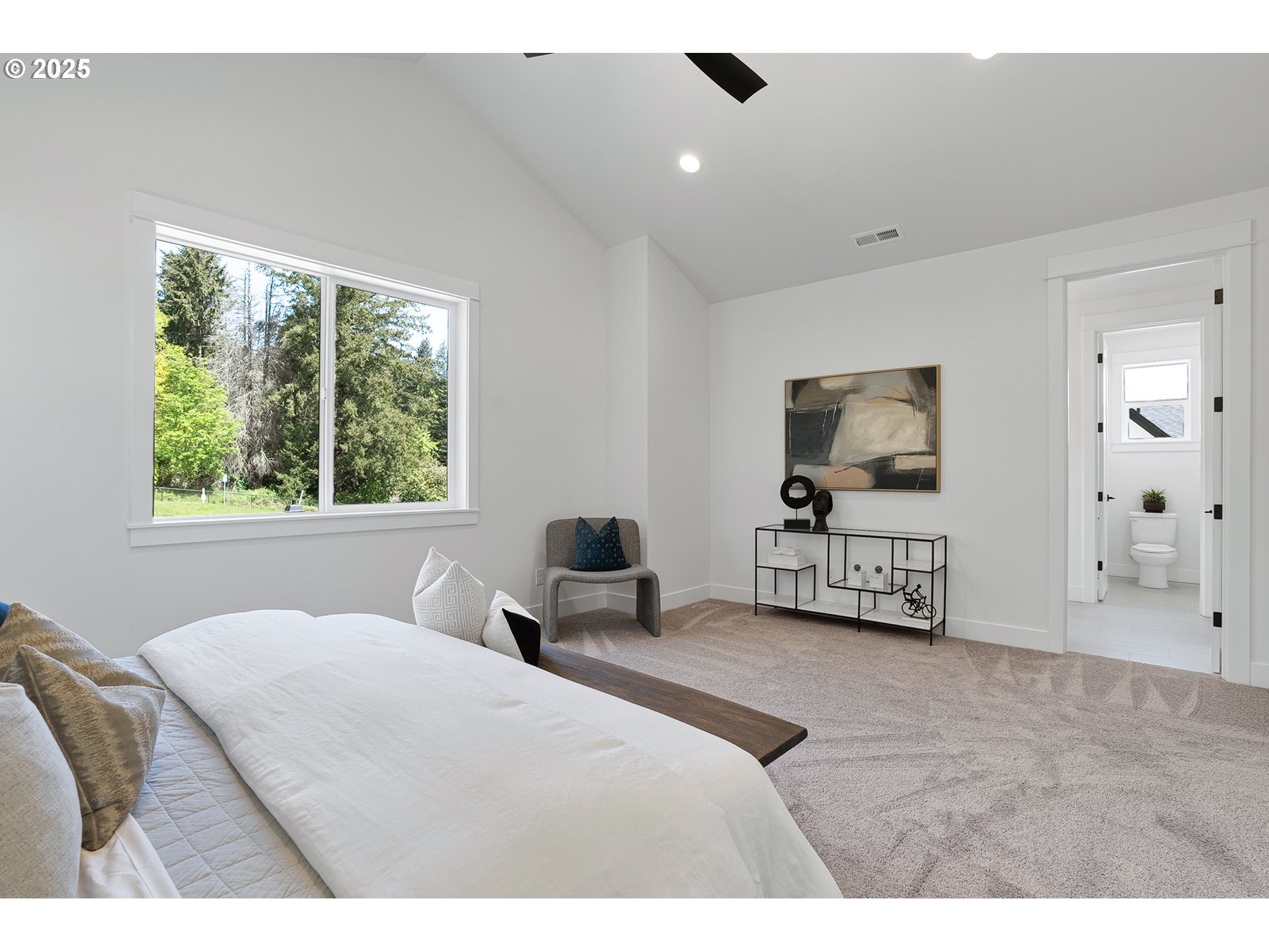 6020 Southwest 18th Drive Portland, OR 97239 - Photo 39 of 47