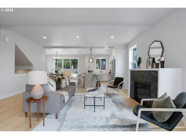 $959,860 | 6020 Southwest 18th Drive, Portland, OR 97239