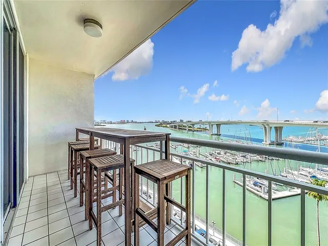 $445,000 | 100 Pierce Street, Unit 910, Clearwater, FL 33756