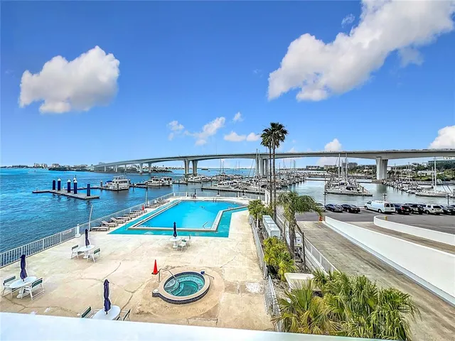 $445,000 | 100 Pierce Street, Unit 910, Clearwater, FL 33756