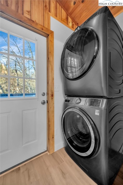 208 Meadow Loop Newland, NC 28657 - Photo 21 of 46 a view of a utility room with washer and dryer
