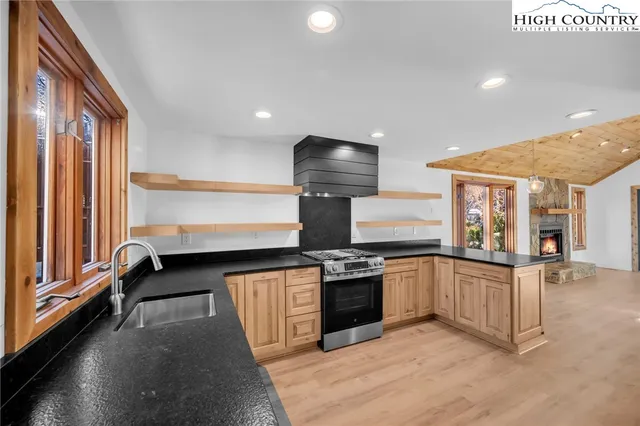 $495,000 | 208 Meadow Loop, Newland, NC 28657