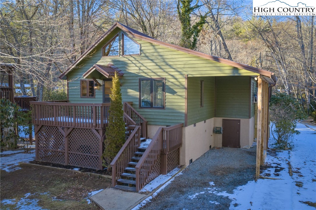 208 Meadow Loop Newland, NC 28657 - Photo 32 of 46 a house view with a backyard space