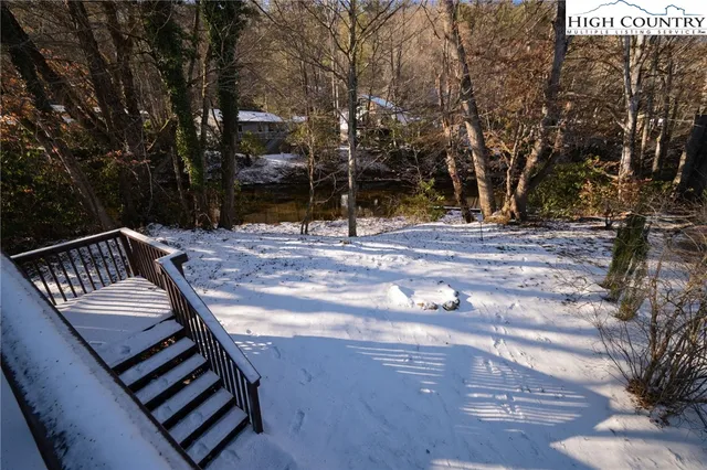 $495,000 | 208 Meadow Loop, Newland, NC 28657