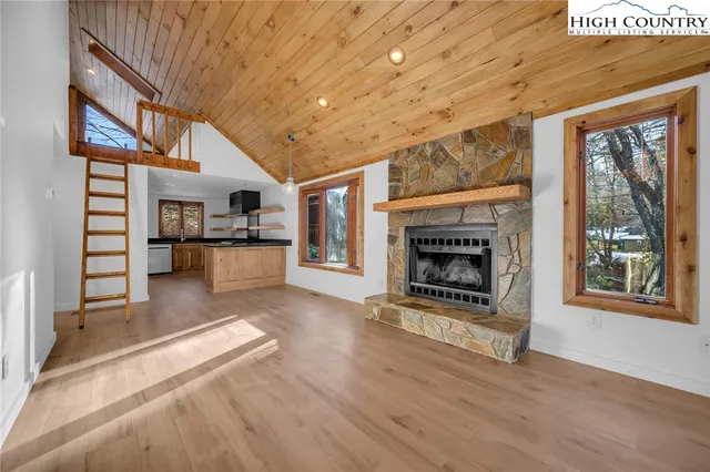 $495,000 | 208 Meadow Loop, Newland, NC 28657