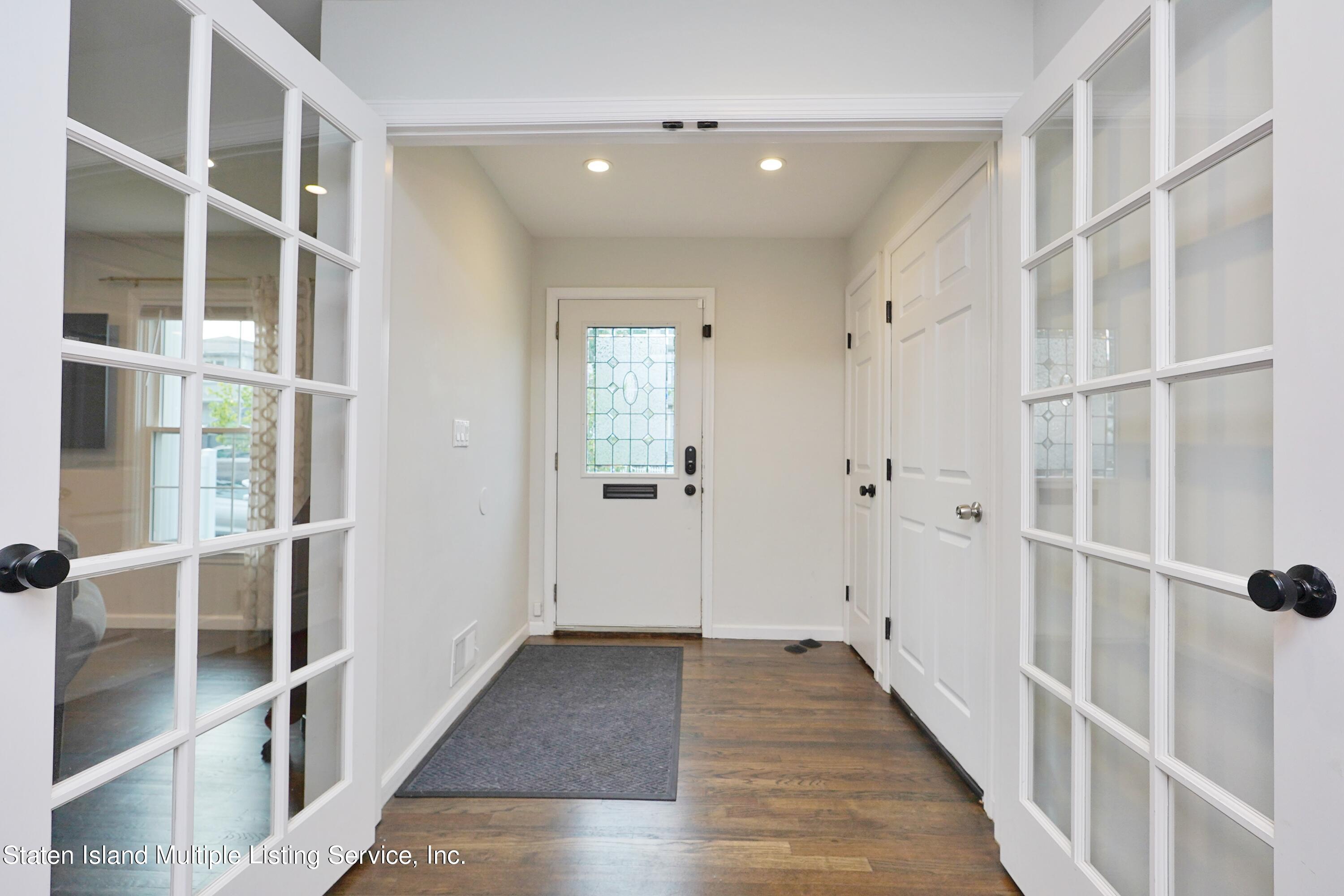 4 Rochelle Place Staten Island, NY 10312 - Photo 3 of 53 Photo Dec 18 2022, 6 23 54 PM