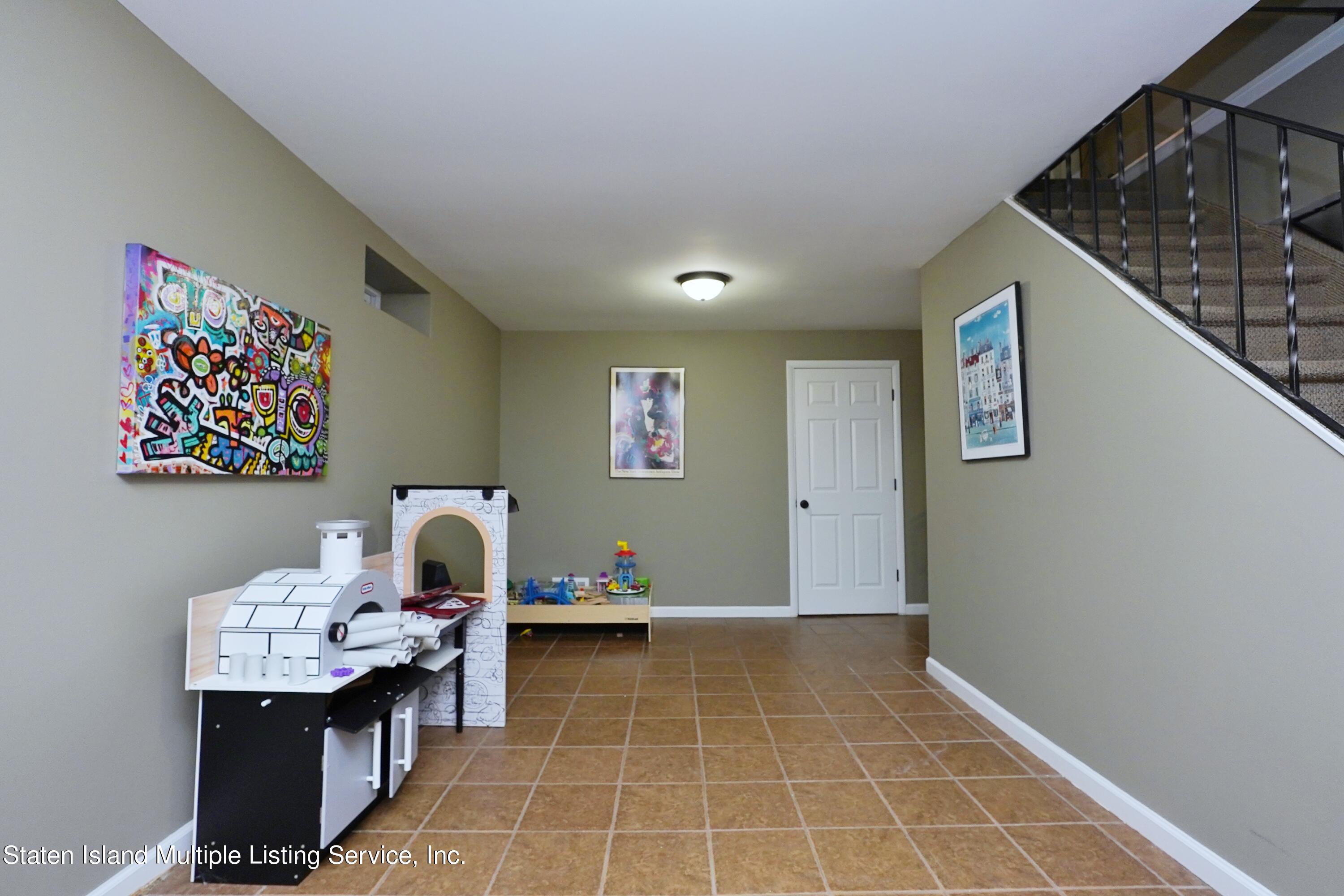 4 Rochelle Place Staten Island, NY 10312 - Photo 41 of 53 Photo Dec 18 2022, 6 38 50 PM