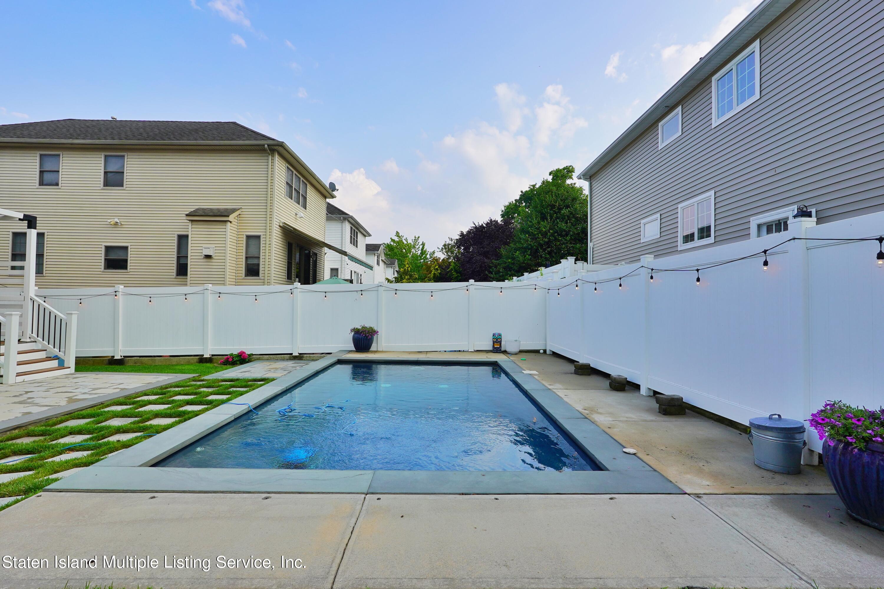 4 Rochelle Place Staten Island, NY 10312 - Photo 46 of 53 Photo Dec 18 2022, 6 21 00 PM