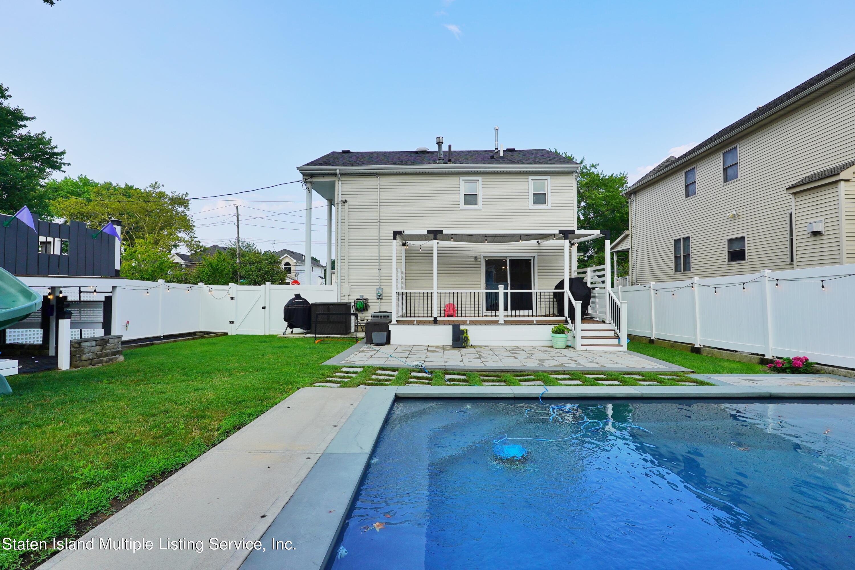 4 Rochelle Place Staten Island, NY 10312 - Photo 48 of 53 Photo Dec 18 2022, 6 20 32 PM