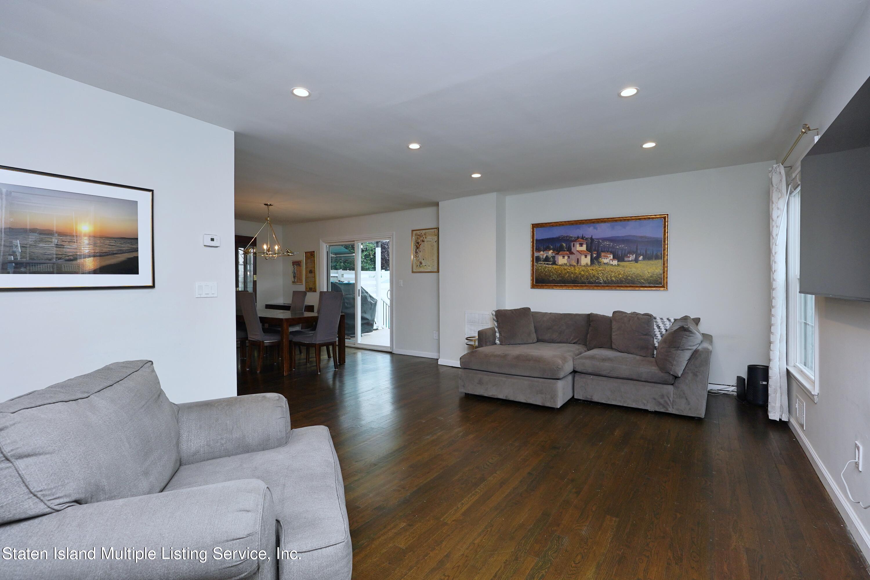 4 Rochelle Place Staten Island, NY 10312 - Photo 5 of 53 Photo Dec 18 2022, 6 26 32 PM