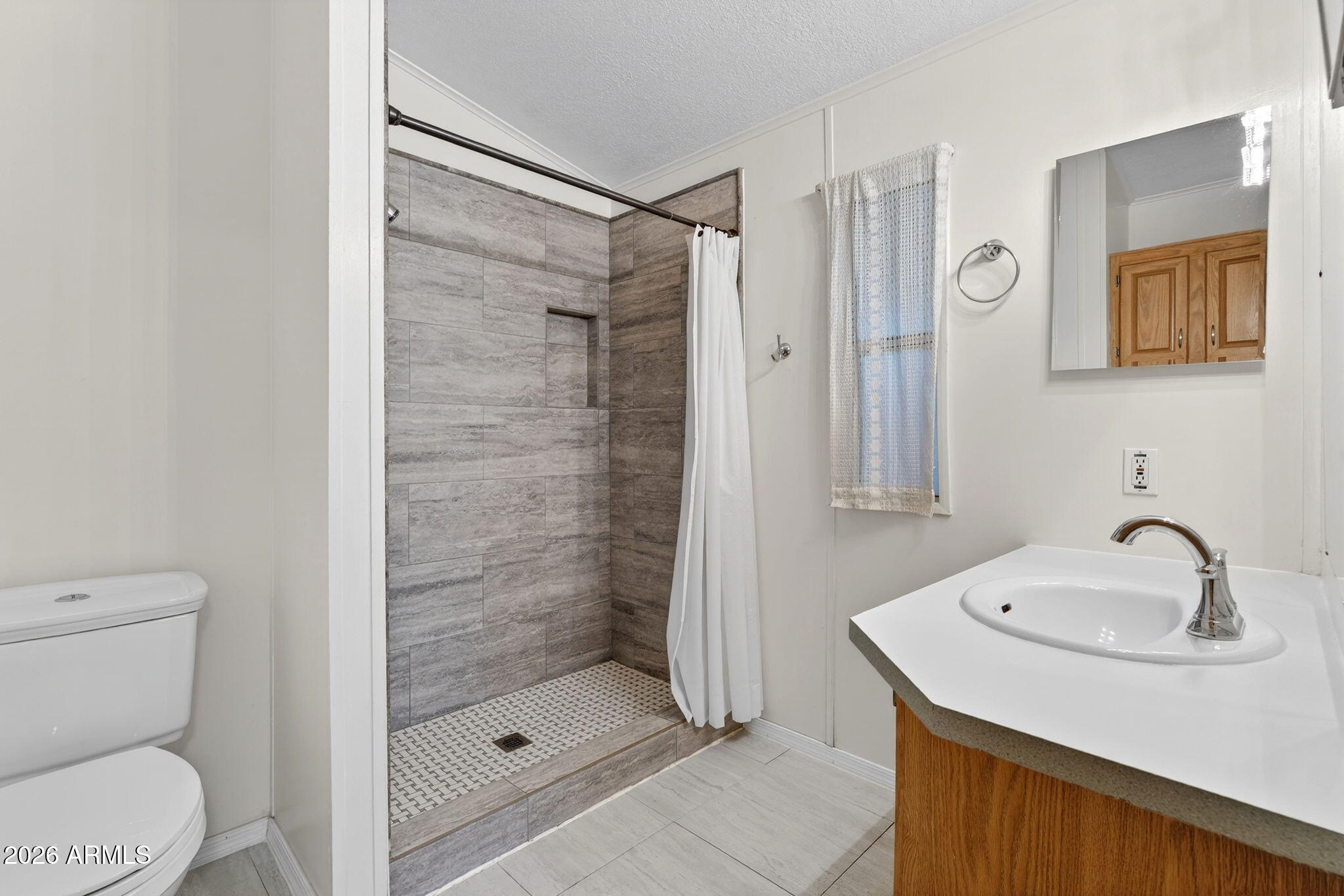 110 South Ellsworth Road Mesa, AZ 85208 - Photo 11 of 31 Updated Tiled Shower!